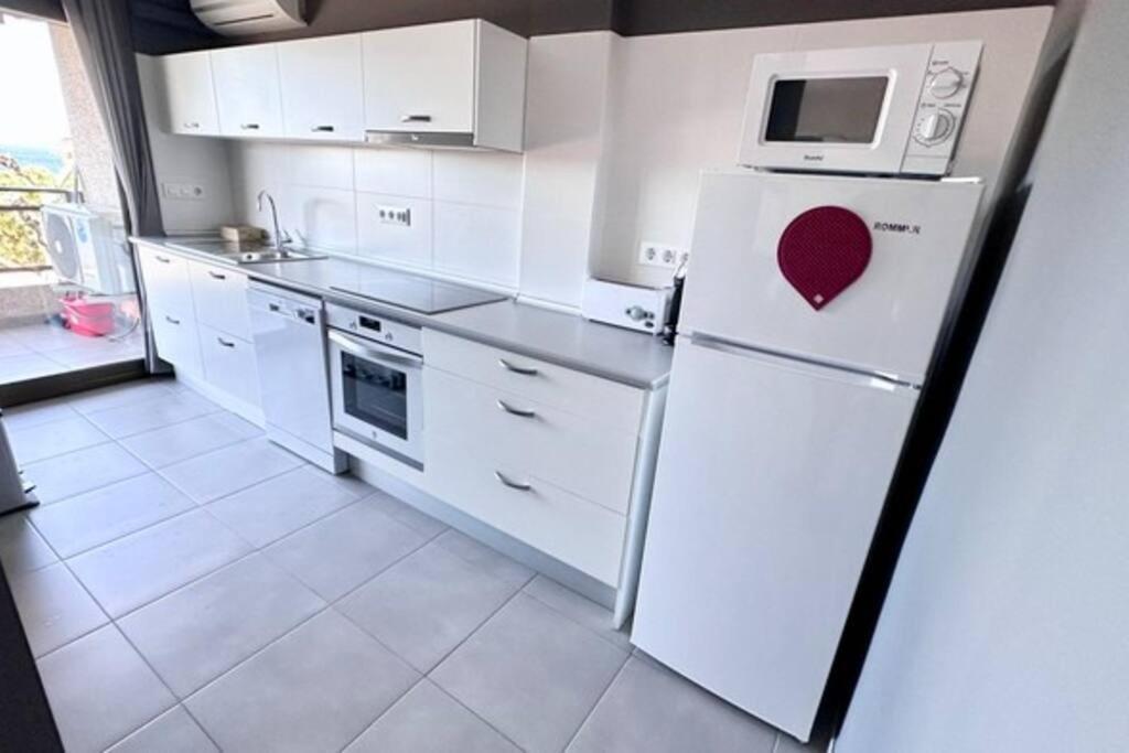 Roses Apartments - Marivent المظهر الخارجي الصورة